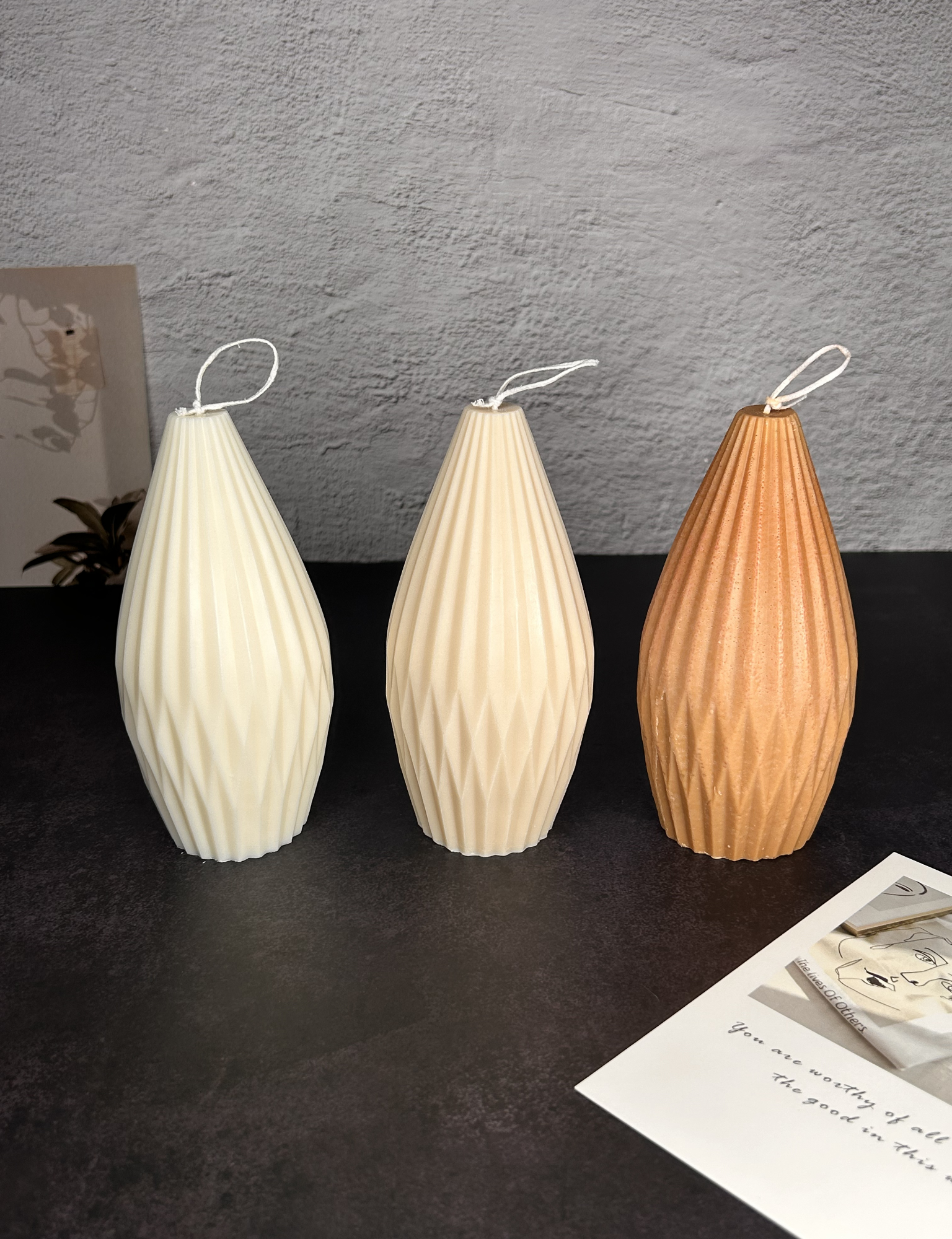 Vela Decorativa Pera - GR, BEIGE